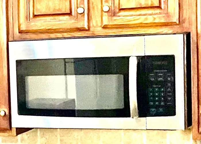 B3 A Private In Downtown With Desk And Wi-fi Near Everything * Naperville