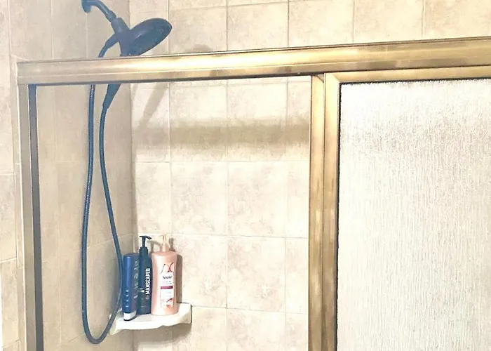 Habitación en casa particular B4 A Private In Downtown With Desk And Wi-fi Near Everything *