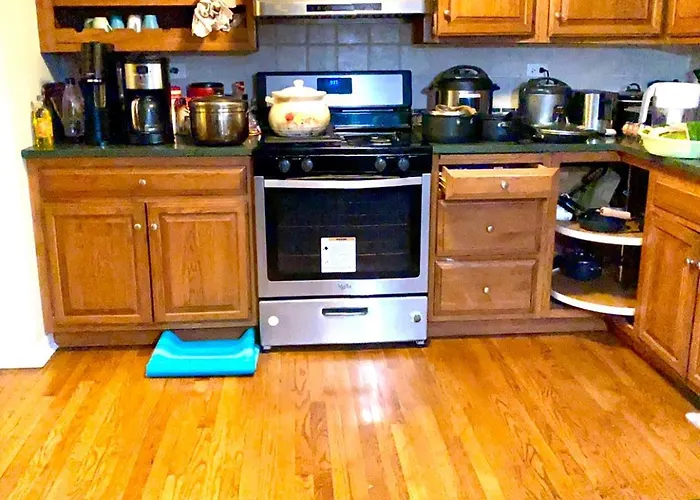 B4 A Private In Downtown With Desk And Wi-fi Near Everything Habitación en casa particular